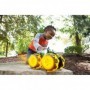 Tractorul John Deere cu roti mari, cu lumini